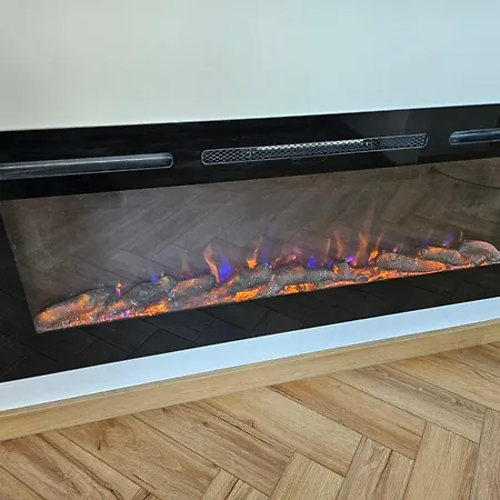 Blue Port * Debina (Ustka)