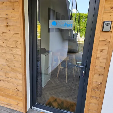 Blue Port Apartment *