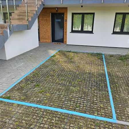 Blue Port * Debina (Ustka)